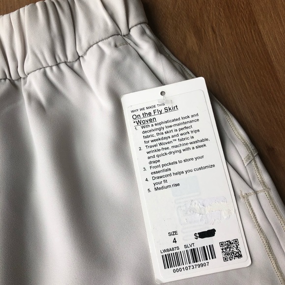 Lululemon skirt size 4 - On The Fly - Picture 3 of 3